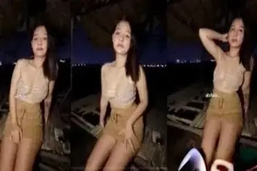 Bokep Cewek Cantik Indo Diajak Ngewe Di Gubuk